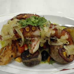 O Moinho - Pulpo a lagareiro con patatas a murro