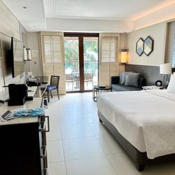 Henann Palm Beach Resort - Grand Room with Beach View