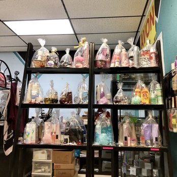 Bright Star Salon - Products in gift bags - Hair Salons Near Me - San Antonio, Texas Bright Star Salon - Products in gift bags - Hair Salons Near Me - San Antonio, Texas