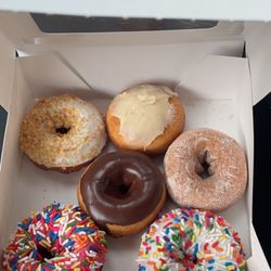 Pacific Donuts - Donuts