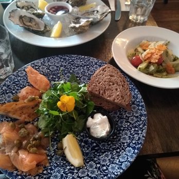 The Kings Head - Oysters, smoked fish plate, gnocchi - Pubs Near Me - Galway, G The Kings Head - Oysters, smoked fish plate, gnocchi - Pubs Near Me - Galway, G