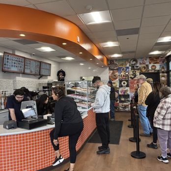 Randy's Donuts - Coffee & Tea Near Me - Clovis, California Randy's Donuts - Coffee & Tea Near Me - Clovis, California