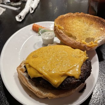 Friar Tuck's - Cheeseburger - Burgers Near Me - Fond du Lac, Wisconsin