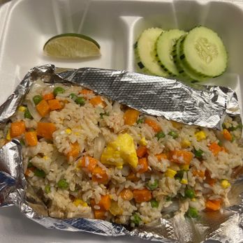 Rose's Kitchen - Thai Fried Rice - I recommend pairing it with one of their delicious curries. A little bland without a curry. - Thai Near Me - Manchaca, Texas