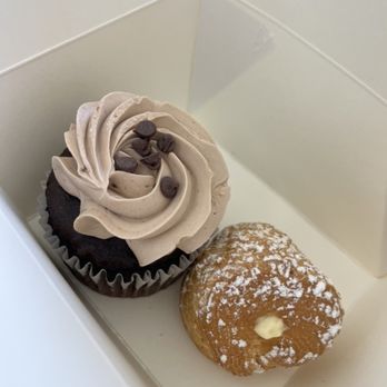 Lula Banh Mi And Bakery - Chocolate nutella cupcake and cream puff - Vietnamese Near Me - Pineville, North Carolina Lula Banh Mi And Bakery - Chocolate nutella cupcake and cream puff - Vietnamese Near Me - Pineville, North Carolina