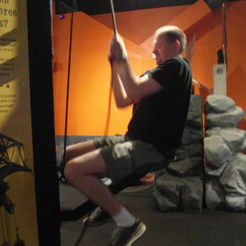 WonderWorks - Pulley experiment to see how hard to lift your weight - Amusement Parks Near Me - Orlando, Florida WonderWorks - Pulley experiment to see how hard to lift your weight - Amusement Parks Near Me - Orlando, Florida