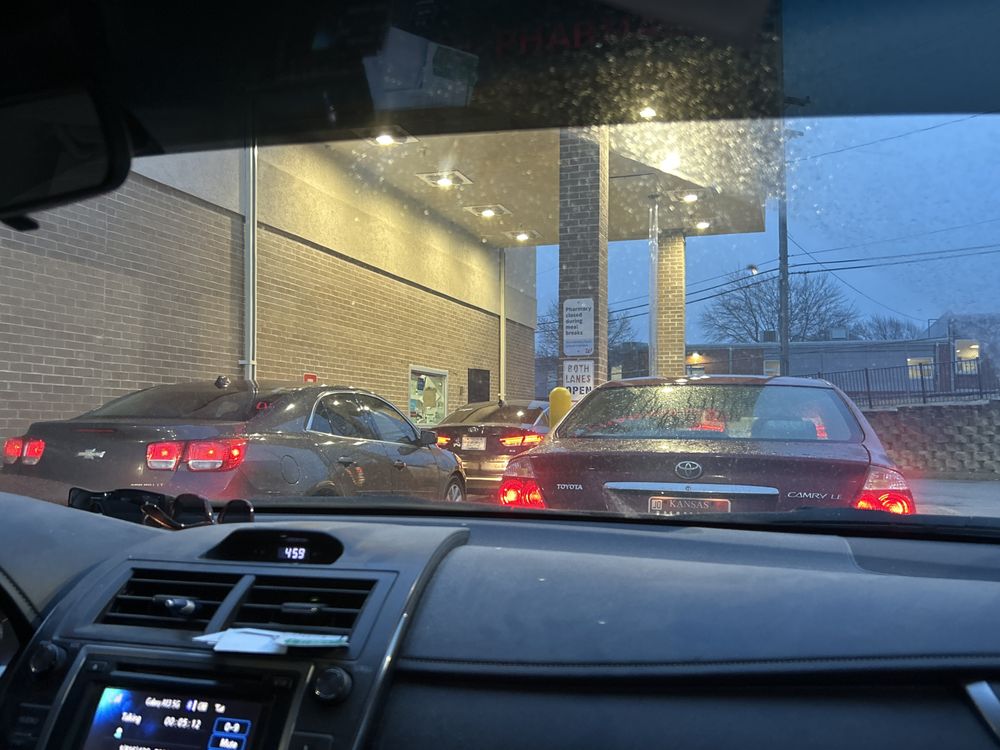 WALGREENS Updated September 2024 11 Photos & 17 Reviews 401 NE