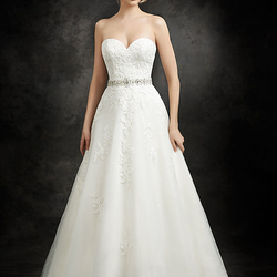 Cynderella's Bridal - Wedding Dress - With Belt