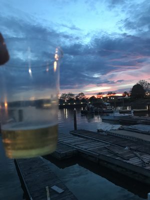 Barley on the Hudson by null