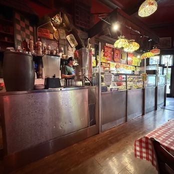 Tommy's Joynt - American Near Me - San Francisco, California