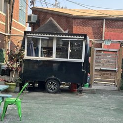 The Back Door - Food truck