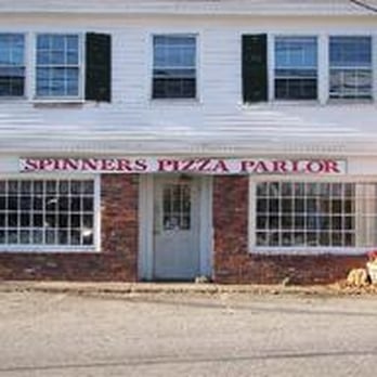 Spinners Pizza Parlor - street view of Spinners - Pizza Near Me - Andover, Massachusetts Spinners Pizza Parlor - street view of Spinners - Pizza Near Me - Andover, Massachusetts