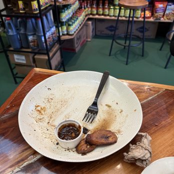 Sattdown Jamaican Grill - Smacked it. - Caribbean Near Me - Studio City, California Sattdown Jamaican Grill - Smacked it. - Caribbean Near Me - Studio City, California