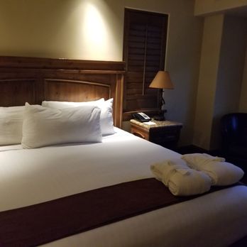 Tivoli Lodge - Inside - Hotels Near Me - Vail, Colorado Tivoli Lodge - Inside - Hotels Near Me - Vail, Colorado