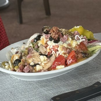 Ruby Tuesday - Side Salad - American Near Me - Florence, South Carolina