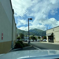 Drive thru with a view - VN