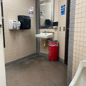 Classic Grill - Was given a hard time as a customer who wanted to use the restroom. Dirty Bathroom smells like a sewer! Very nasty environment - American Near Me - Los Angeles, California Classic Grill - Was given a hard time as a customer who wanted to use the restroom. Dirty Bathroom smells like a sewer! Very nasty environment - American Near Me - Los Angeles, California