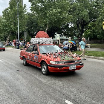 Houston Art Car Parade - Festivals Near Me - Houston, Texas