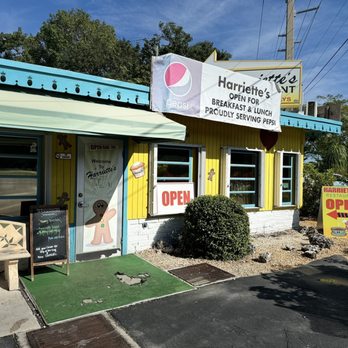 Harriette's Restaurant - Breakfast & Brunch Near Me - Key Largo, Florida Harriette's Restaurant - Breakfast & Brunch Near Me - Key Largo, Florida