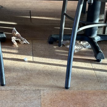 El Pollo Loco - The entire dining room was a disgusting mess. - Mexican Near Me - Phoenix, Arizona