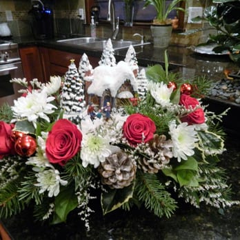 Snohomish Flower - Christmas arrangement from Snohomish Flower Co.
It's gorgeous! - Florists Near Me - Snohomish, Washington Snohomish Flower - Christmas arrangement from Snohomish Flower Co.
It's gorgeous! - Florists Near Me - Snohomish, Washington
