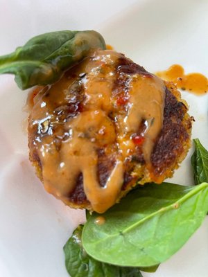 PEEWEE'S CRABCAKES by null