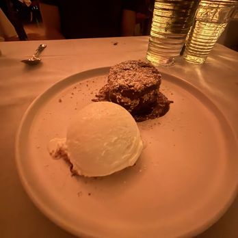 Red Ash - Hot Chocolate Gianduja Cake - Italian Near Me - Austin, Texas