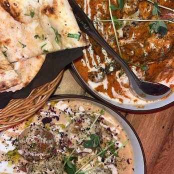 Desi Bar & Grill - Butter chicken, Malayi kofta and butter naan - Indian Near Me - Markham, Ontario