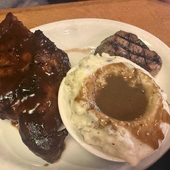 Texas Roadhouse - Steakhouses Near Me - Oceanside, California