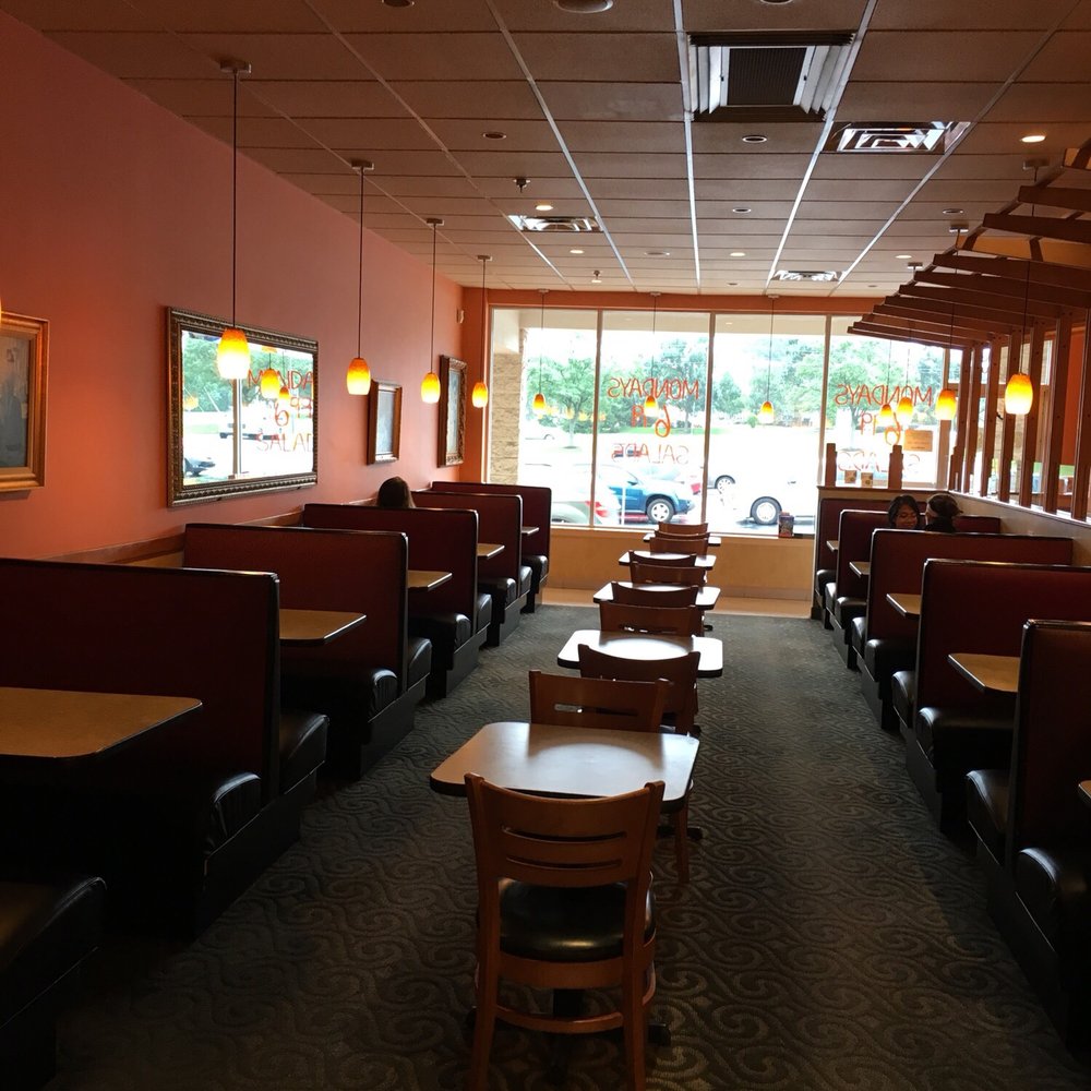 Saladworks - the inside of a restaurant - Vegetarian Near Me - Newark, Delaware Saladworks - the inside of a restaurant - Vegetarian Near Me - Newark, Delaware