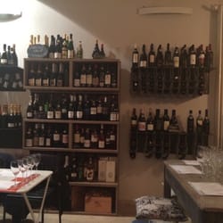 Wineria - Bottiglie? Tantissime bottiglie!