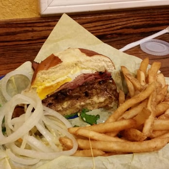 Bill's Grill - Burgers Near Me - Prescott, Arizona