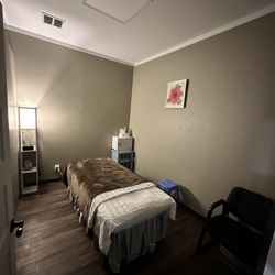 Brick Stone Massage - Single Massage treatment room