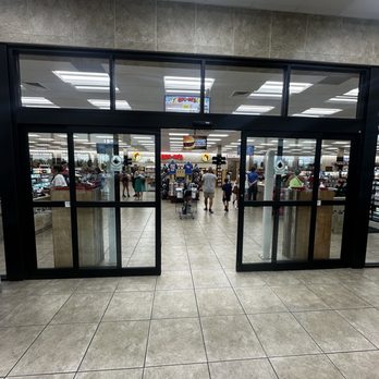 Buc-ee’s - Entrance - Gas Stations Near Me - Saint Augustine, Florida