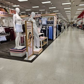 Target - Inside the store - Department Stores Near Me - Woodland Hills, California Target - Inside the store - Department Stores Near Me - Woodland Hills, California