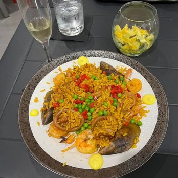 DPaellas - Food Trucks Near Me - San Juan, Puerto Rico DPaellas - Food Trucks Near Me - San Juan, Puerto Rico