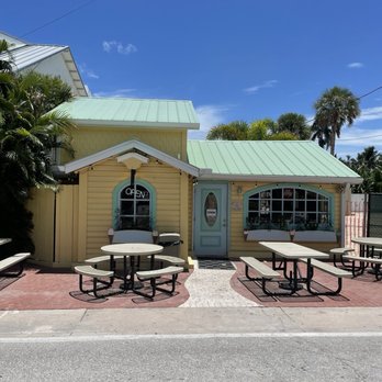 Boops - Outside - Coffee & Tea Near Me - Captiva, Florida Boops - Outside - Coffee & Tea Near Me - Captiva, Florida