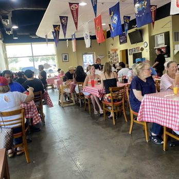 Dick's Uptown Cafe - Inside dining - Breakfast & Brunch Near Me - Cedar Hill, Texas