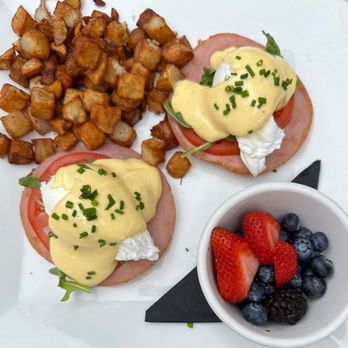 The Forge - Eggs Benedict - Breakfast & Brunch Near Me - Put-in-Bay, Ohio