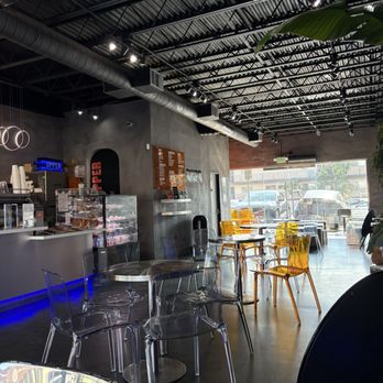 Cafe Upper - inside - Cafes Near Me - Los Angeles, California