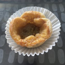 Humble Pie Butter Tart Factory - A ho hum half filled butter tart