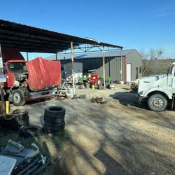 Truck Masters - Not what i expected. After being towed from San Antonio to Moore TX. 6 days and $1890 dollars. Had to tow the tractor.
