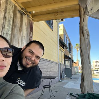 Queen's Bar-B-Que - Barbeque Near Me - Galveston, Texas Queen's Bar-B-Que - Barbeque Near Me - Galveston, Texas