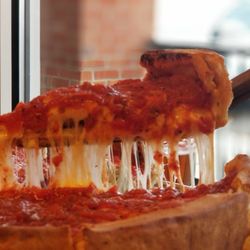 Giordano's - The start of cheese pull...