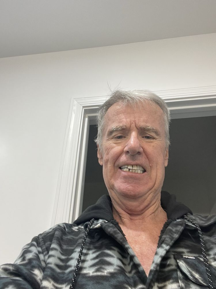 Jr's Barber Shop Logo