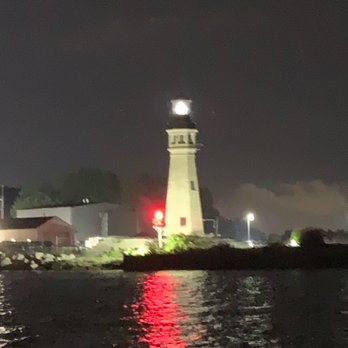 Moondance - Boating Near Me - Buffalo, New York