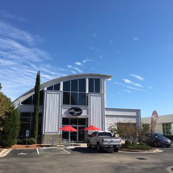 Bitty & Beau's Coffee - Plenty of parking. Great building and logo design. - Coffee & Tea Near Me - Wilmington, North Carolina