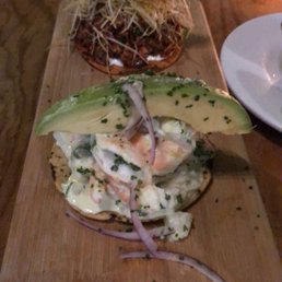 Shrimp in cilantro mayo and stir-fried spicy tuna.. this was soooo amazing!!! Very flavorful Shrimp in cilantro mayo and stir-fried spicy tuna.. this was soooo amazing!!! Very flavorful