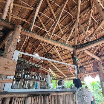 19.5 Km Restaurant - Seafood Near Me - Cancún, ROO