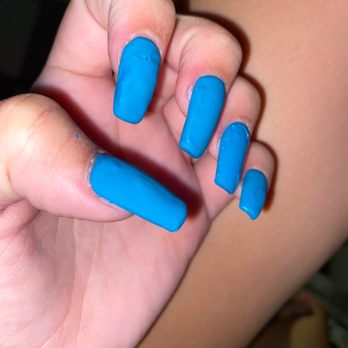 Snappy Nails - Air pockets under polish on almost every nail - Nail Salons Near Me - Cathedral City, California